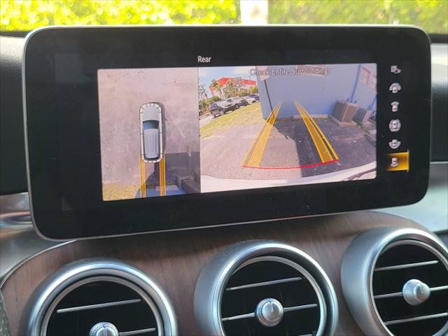 Used 2022 Mercedes-Benz GLC 300 4MATIC image 29