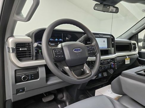 New 2025 Ford F550 4x4 Crew Cab Super Duty image 14