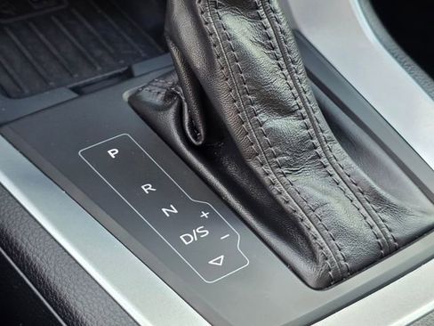 Used 2024 Audi Q3 2.0T Premium image 33