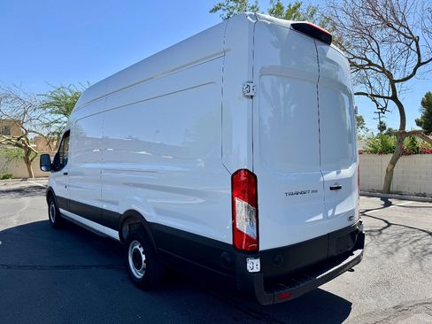 Used 2025 Ford Transit 250 148 High Roof Extended w/ Load Area Protection Package RWD image 8