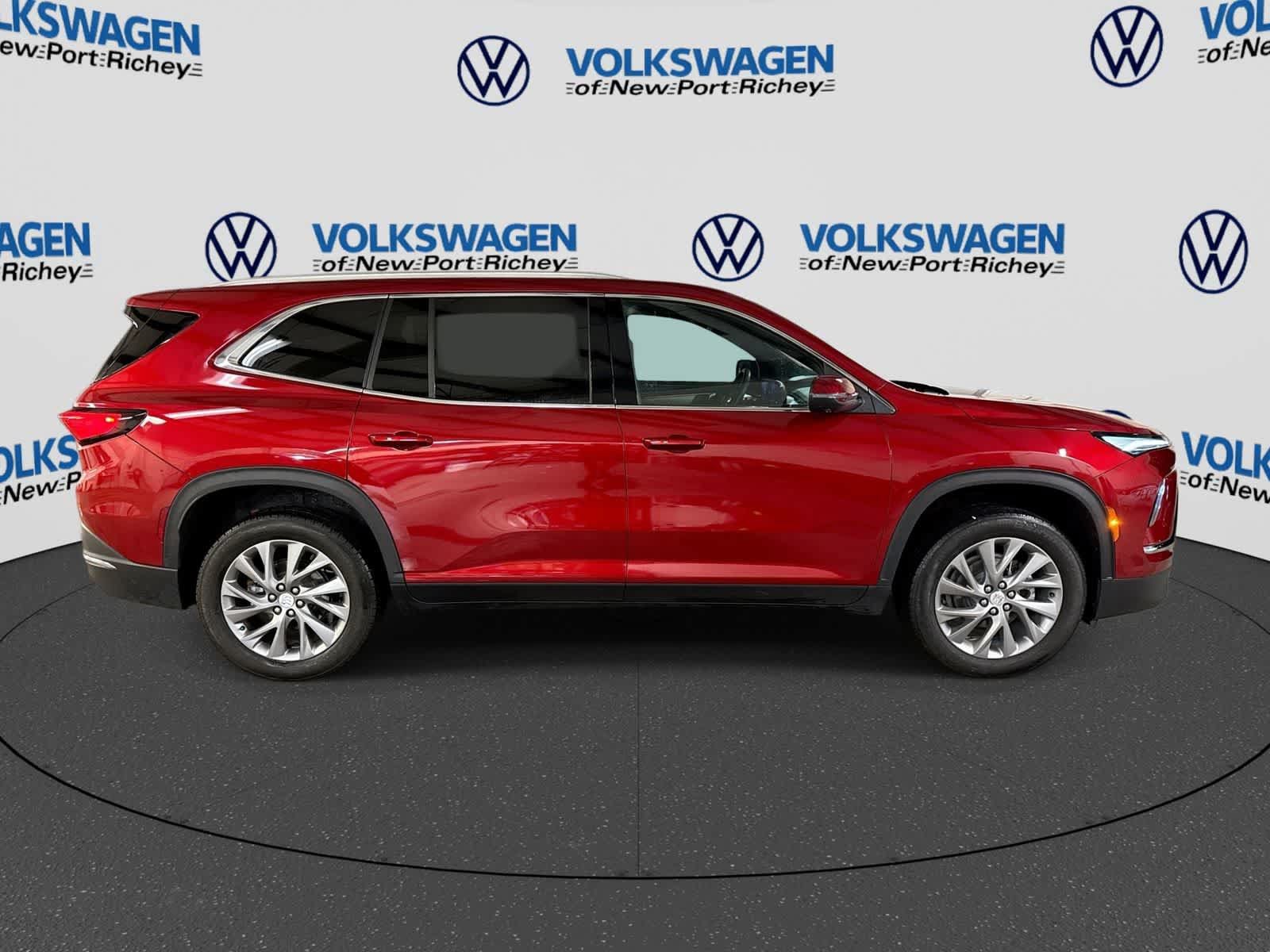 Used 2025 Buick Enclave Preferred FWD image 15