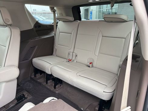 Used 2021 GMC Yukon Denali w/ Denali Premium Package image 23