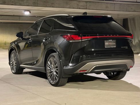 Used 2024 Lexus RX 350 w/ Convenience Package AWD/4WD image 3