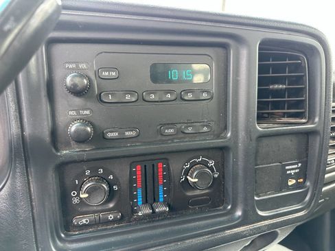 Used 2005 Chevrolet Silverado 3500 2WD Regular Cab image 6