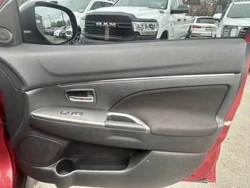 Used 2019 Mitsubishi Outlander Sport FWD image 17