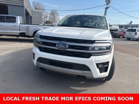 Used 2022 Ford Expedition XLT image 3