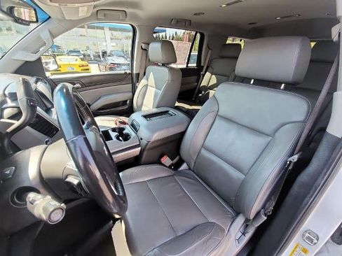 Used 2016 Chevrolet Tahoe LT w/ Luxury Package RWD image 20