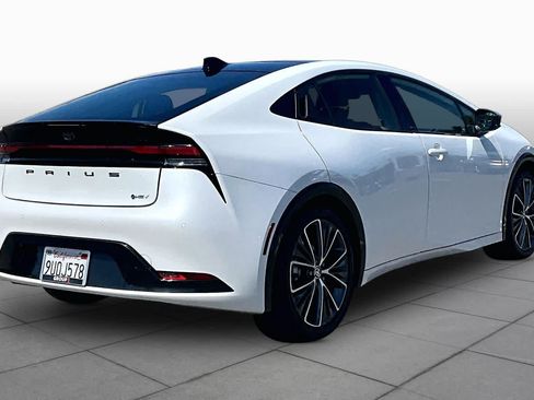 Certified 2025 Toyota Prius XLE FWD image 12