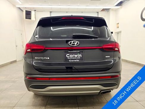Used 2023 Hyundai Santa Fe SE AWD/4WD image 4