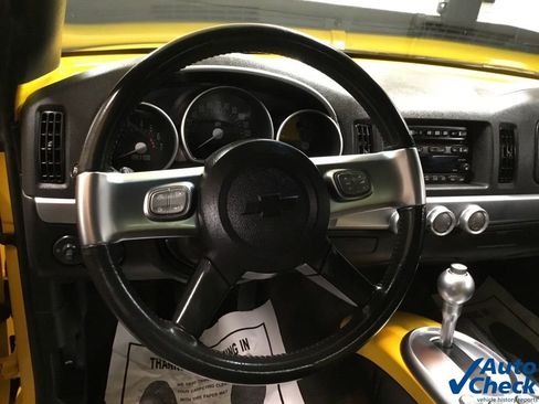 Used 2003 Chevrolet SSR w/ Preferred Equipment Group image 44