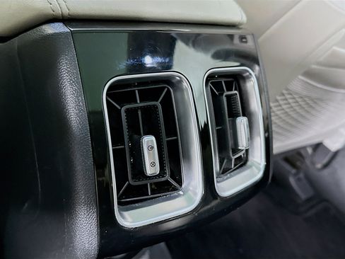 Used 2022 Kia Sorento SX image 29