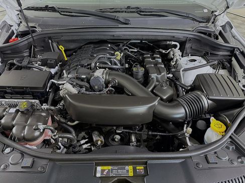 Used 2024 Dodge Durango GT RWD image 35