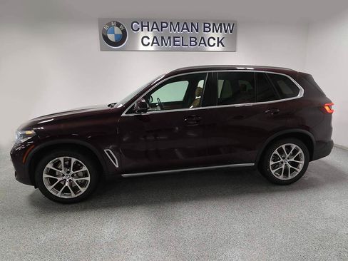 Used 2020 BMW X5 xDrive40i w/ Premium Package AWD/4WD image 3