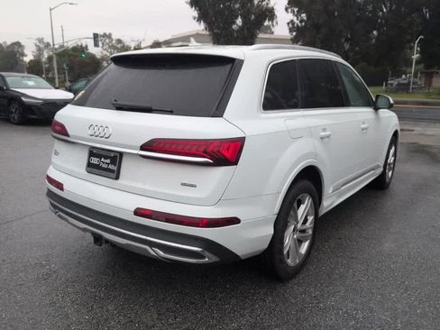 Used 2023 Audi Q7 2.0T Premium w/ Towing Package image 2