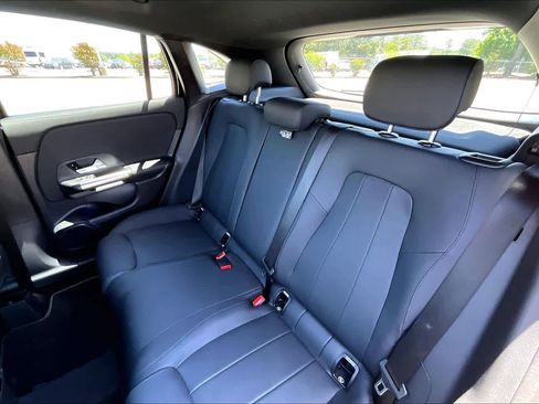 Certified 2025 Mercedes-Benz GLA 250 image 21