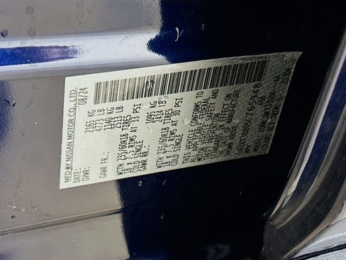 Used 2025 Nissan Rogue SV image 12