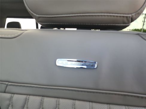 New 2026 Ford F250 Platinum image 17