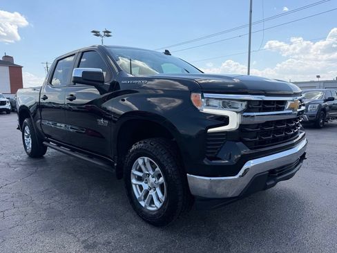 Used 2022 Chevrolet Silverado 1500 LT AWD/4WD image 4