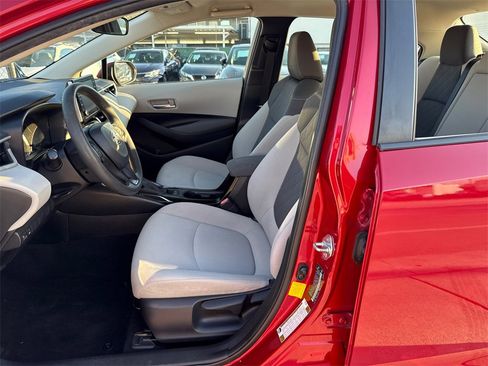 Used 2020 Toyota Corolla LE image 15