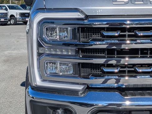 Used 2024 Ford F250 Lariat w/ Lariat Ultimate Package image 10