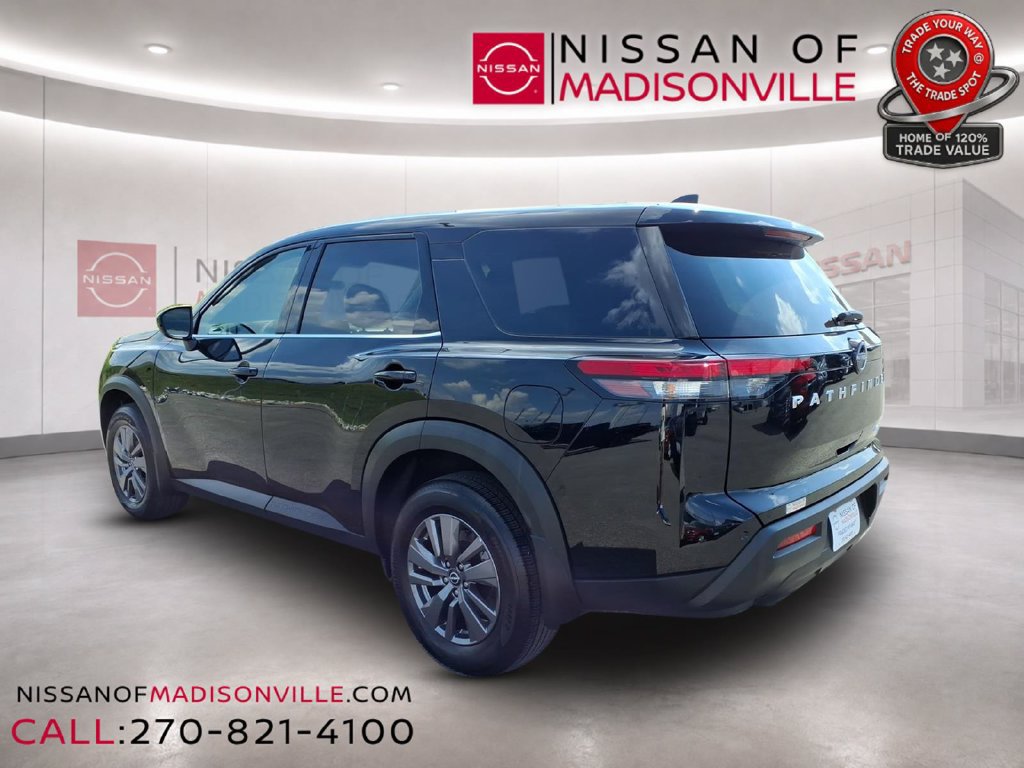 Used 2025 Nissan Pathfinder S AWD/4WD image 3