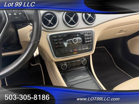 Used 2014 Mercedes-Benz CLA 250 image 14
