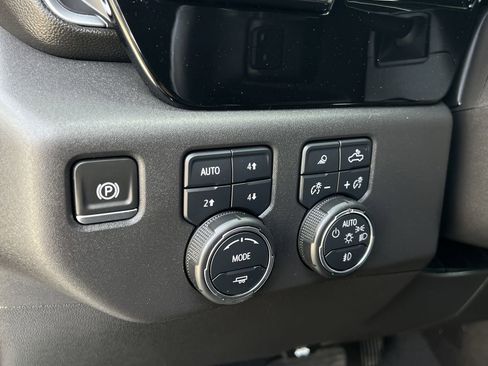 Used 2024 Chevrolet Silverado 1500 High Country w/ Max Trailering Package image 16