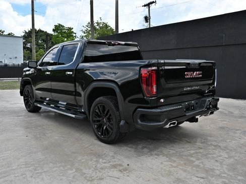 Used 2023 GMC Sierra 1500 Denali AWD/4WD image 3