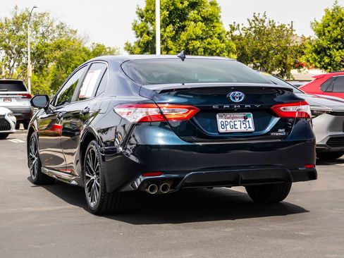 Used 2020 Toyota Camry SE image 8
