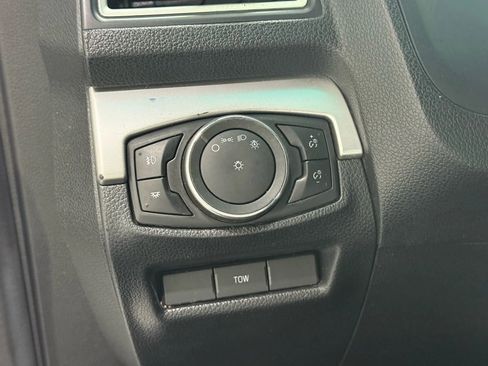 Used 2016 Ford Explorer XLT w/ Equipment Group 202A image 43