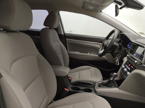 Used 2020 Hyundai Elantra SEL FWD image 21