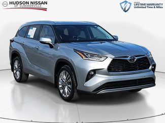 Used 2024 Toyota Highlander Platinum 360° Tour