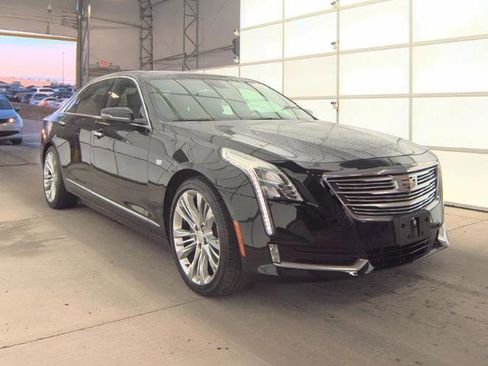 Used 2018 Cadillac CT6 Platinum image 3
