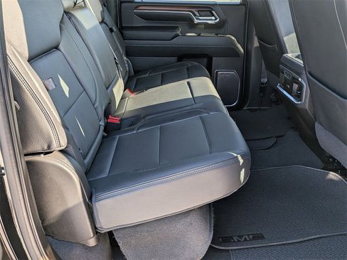 Used 2024 GMC Sierra 3500 Denali w/ Denali Reserve Package image 20