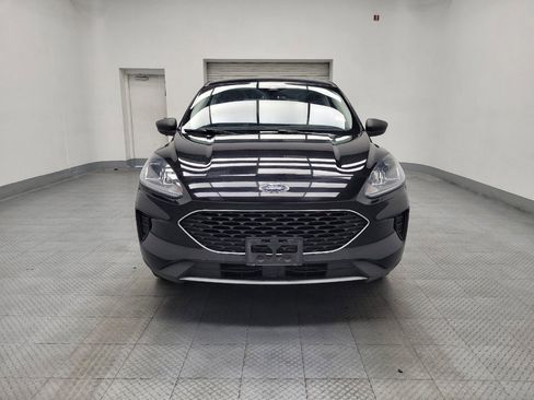 Used 2022 Ford Escape SE w/ Cold Weather Package image 15