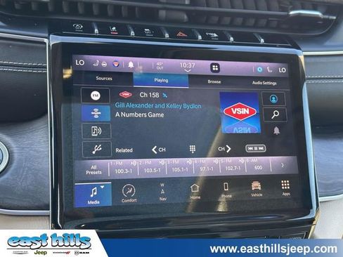 Certified 2021 Jeep Grand Cherokee L Limited w/ Luxury Tech Group II AWD/4WD image 35