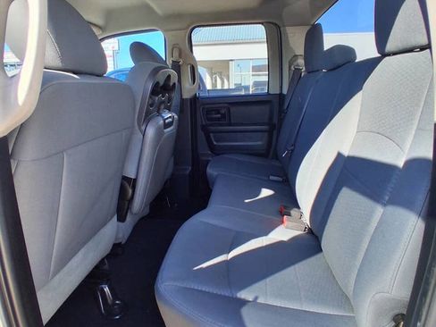 Used 2015 RAM 1500 Express image 18