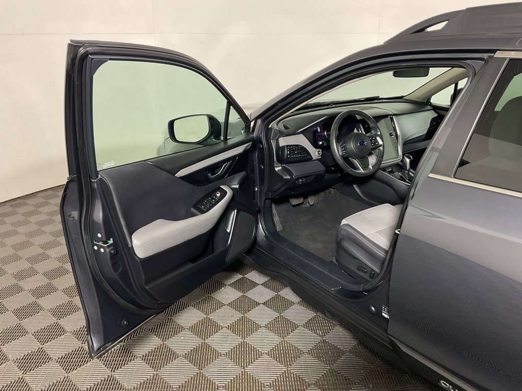 Used 2023 Subaru Outback Premium AWD/4WD image 18