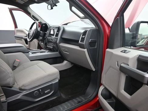 Used 2016 Ford F150 XLT w/ Equipment Group 302A Luxury AWD/4WD image 17