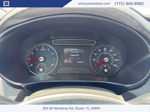 Used 2019 Kia Sorento FWD image 28