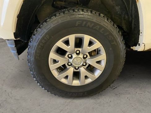 Used 2018 Toyota Tacoma SR5 image 14