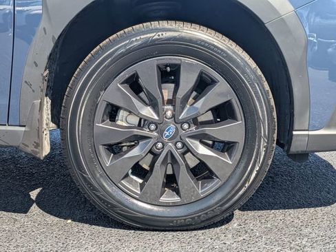 Used 2025 Subaru Outback Onyx Edition XT w/ Popular Package #2 image 9