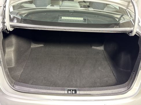 Used 2024 Toyota Corolla LE image 28