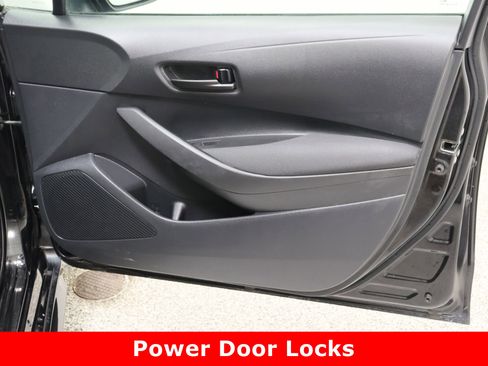 Certified 2024 Toyota Corolla LE image 31