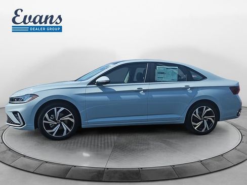 New 2025 Volkswagen Jetta SEL FWD image 2