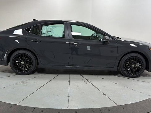 New 2026 Toyota Camry SE image 6