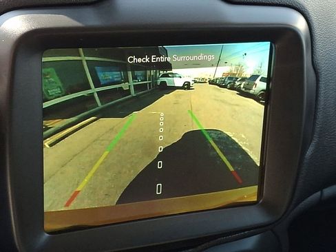 Used 2023 Jeep Renegade Latitude AWD/4WD image 22