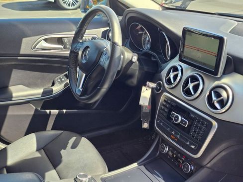 Used 2015 Mercedes-Benz GLA 250 4MATIC image 27