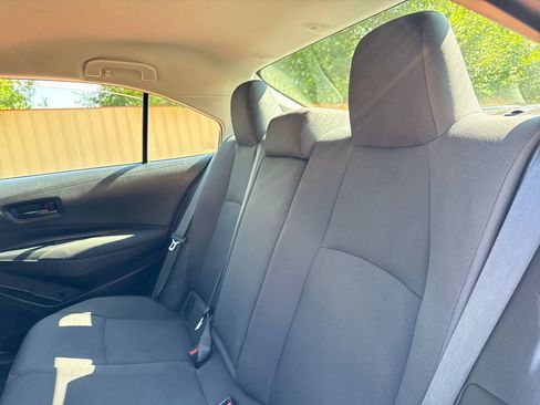 Used 2022 Toyota Corolla LE FWD image 20