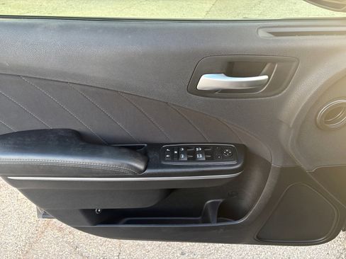 Used 2016 Dodge Charger R/T w/ Navigation & Travel Group image 24